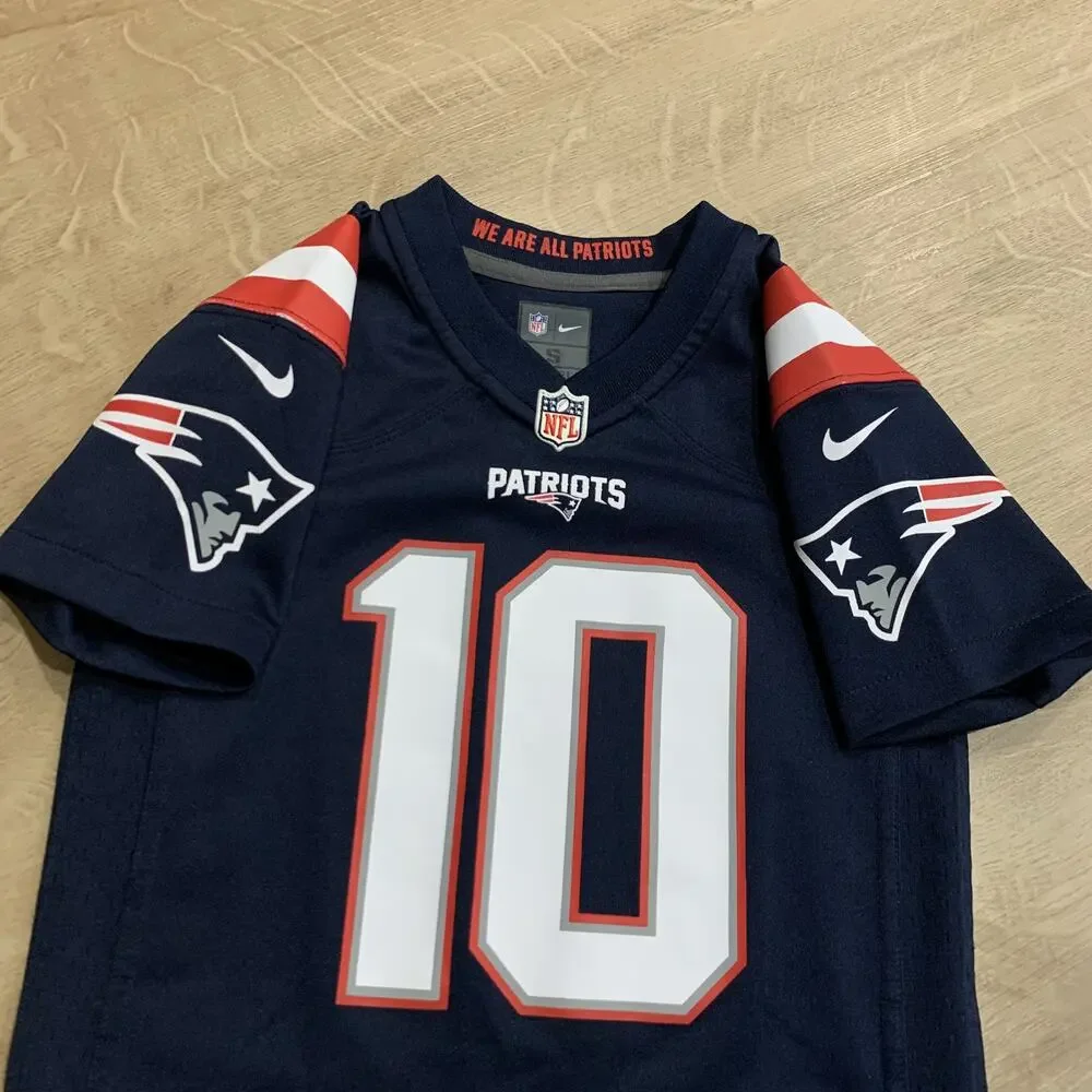 Nike NFL New England Patriots Mac Jones #10 Jersey Kids Boys Small S (4 Yrs) 4T